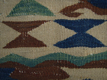 Load image into Gallery viewer, Şarköy kilim