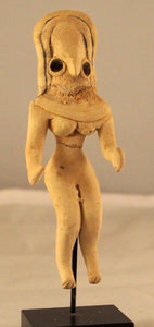Indus Valley Mehrgarh terracotta figurine with gloves!