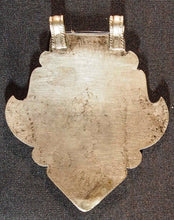 Load image into Gallery viewer, Leaf-shaped amulet, Afghanistan.