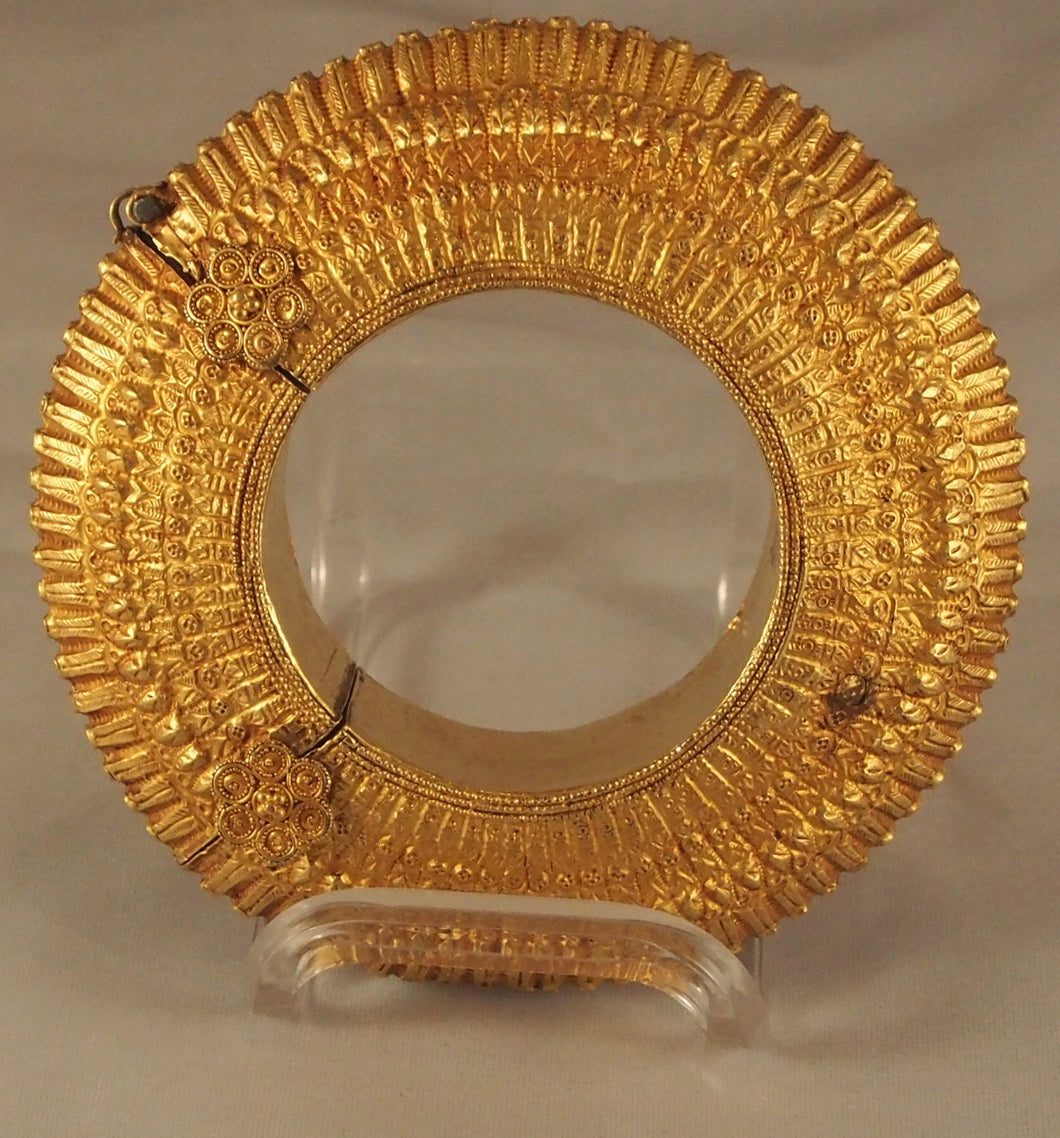 Indian gold bracelet
