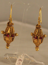 Load image into Gallery viewer, Indian gold earrings