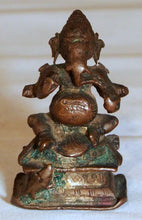 Load image into Gallery viewer, Ganesha  bronze statue, India