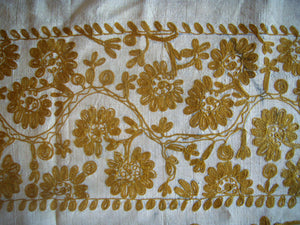 Sumatra embroiderie